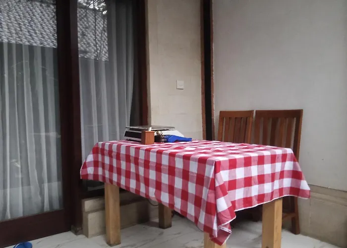 Bhuana Shanti Alloggio in famiglia *