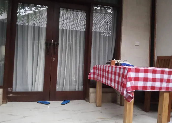 Bhuana Shanti Alloggio in famiglia *